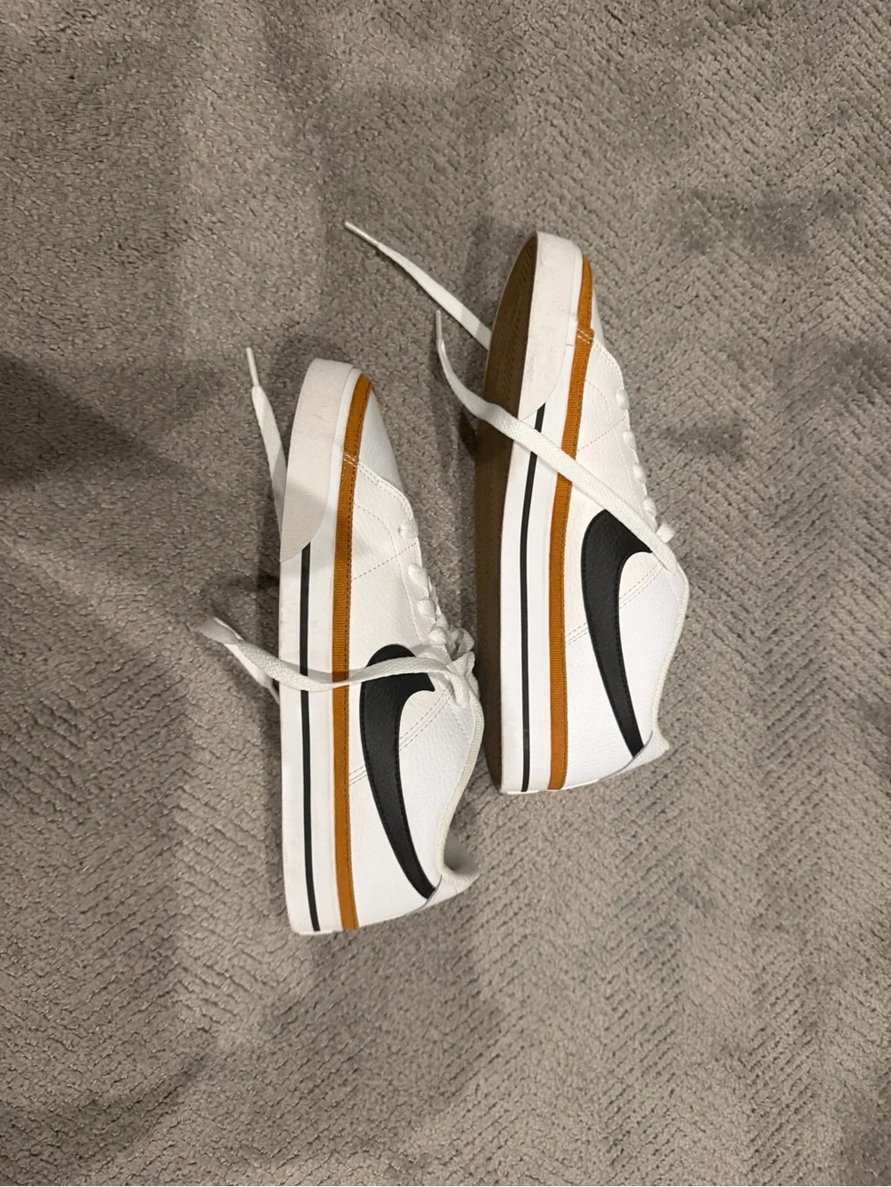 Nike Men’s Legacy Nike 8.5 cu4150-102 Sneakers
